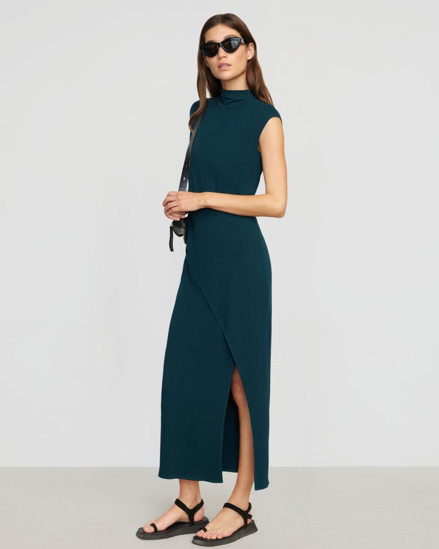 Clothing No Less Than | Yimei Mock-Neck Side-Slit Dress