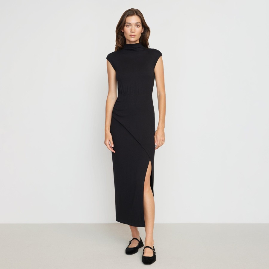 Clothing No Less Than | Yimei Mock-Neck Side-Slit Dress