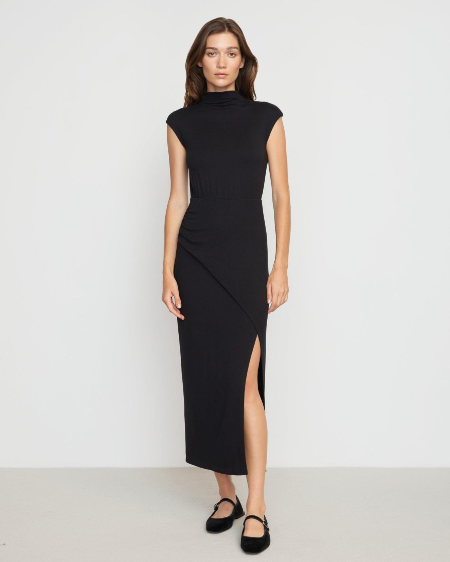 Clothing No Less Than | Yimei Mock-Neck Side-Slit Dress